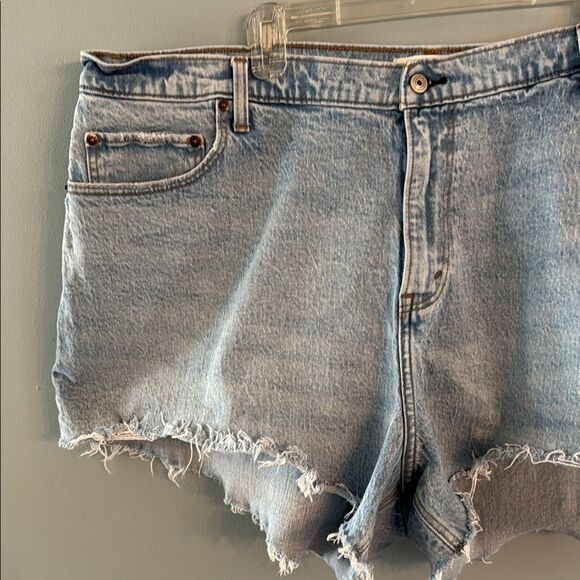 Abercrombie & Fitch 90s Relaxed Cuffed High Rise Shorts Womens waist 36 size 22 - Picture 3 of 12